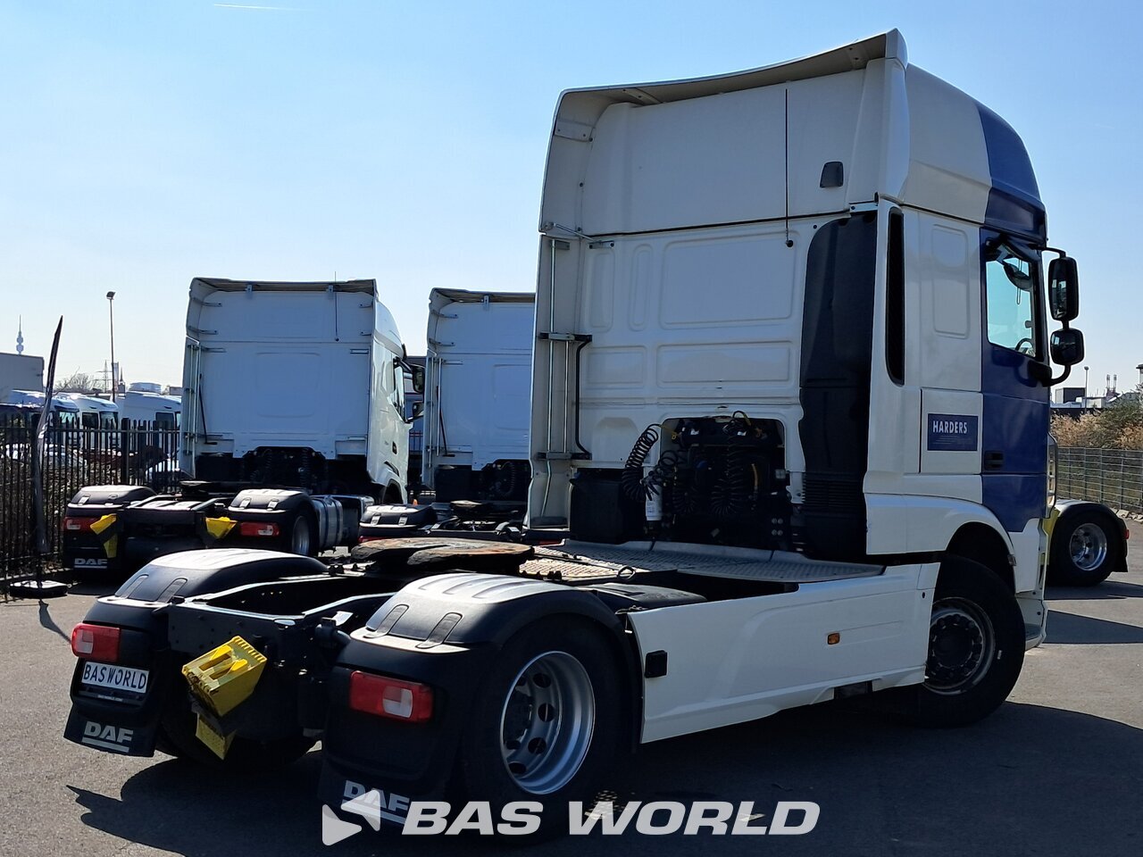 Back right : DAF XF 480 4X2 Tracteur routier