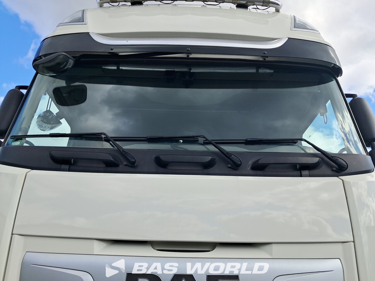 Windshield : DAF XF 480 4X2 Tracteur routier