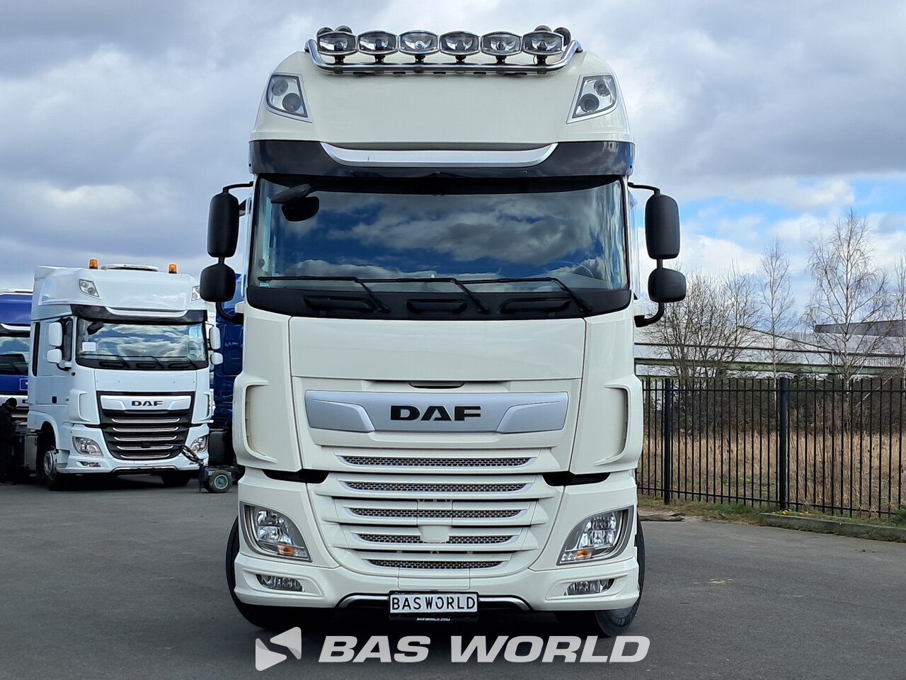 Front : DAF XF 480 4X2 Tracteur routier