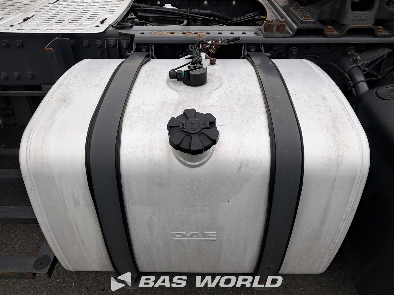 Fuel tanks : DAF CF 450 4X2 Tracteur routier
