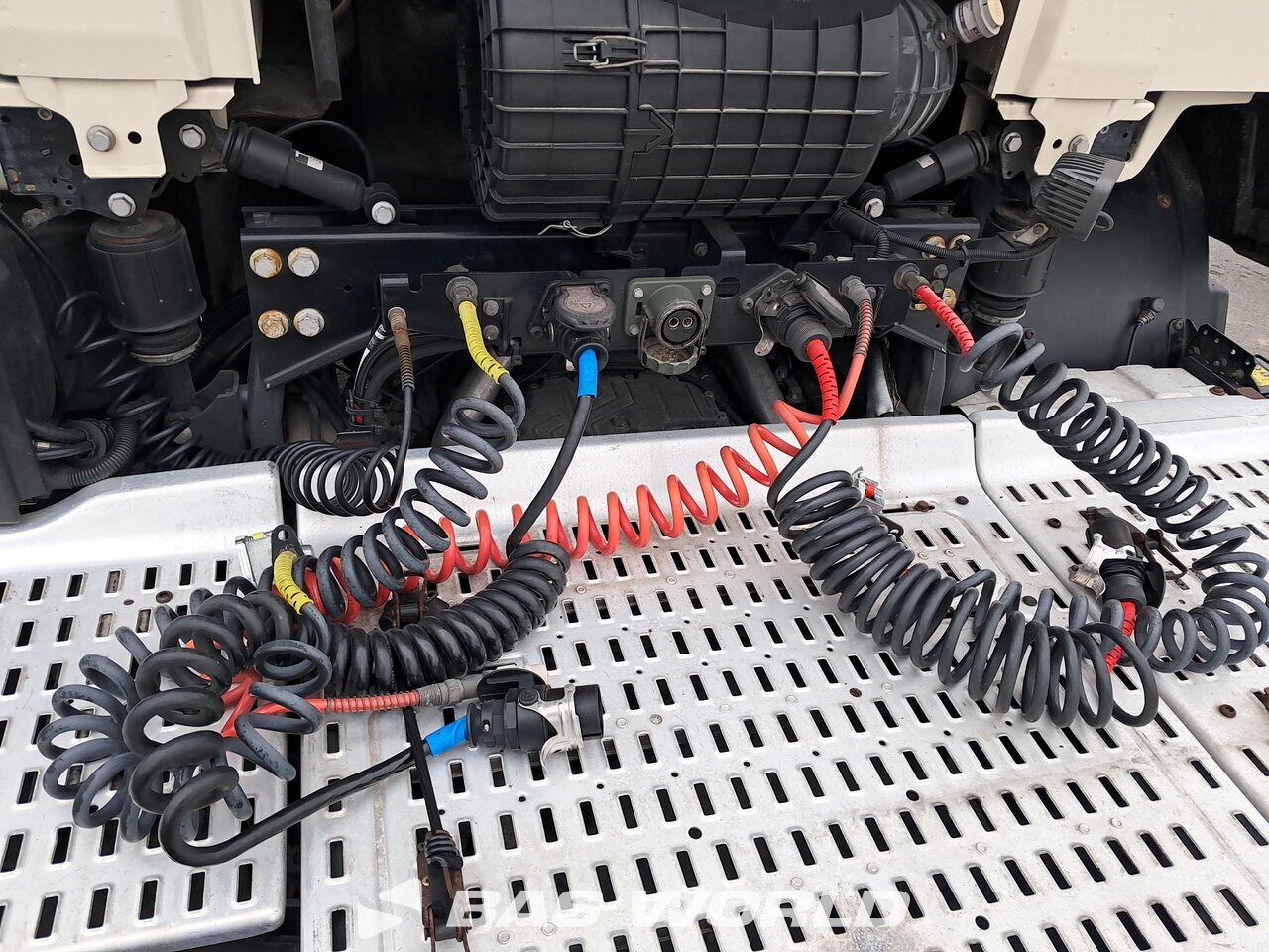 Trailer connections : DAF CF 450 4X2 Tracteur routier