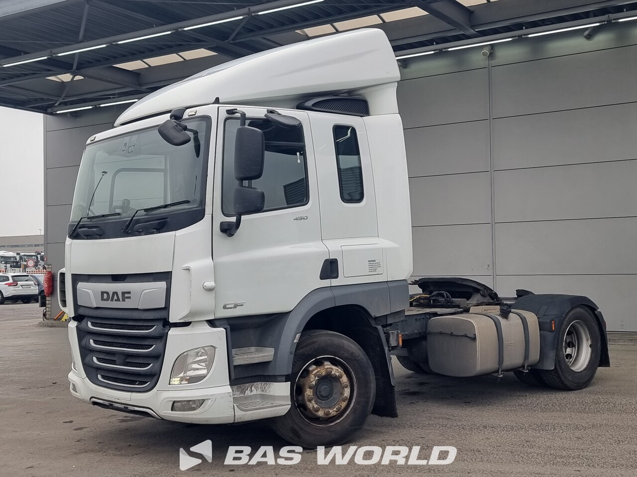 Front left : DAF CF 450 4X2 Tracteur routier