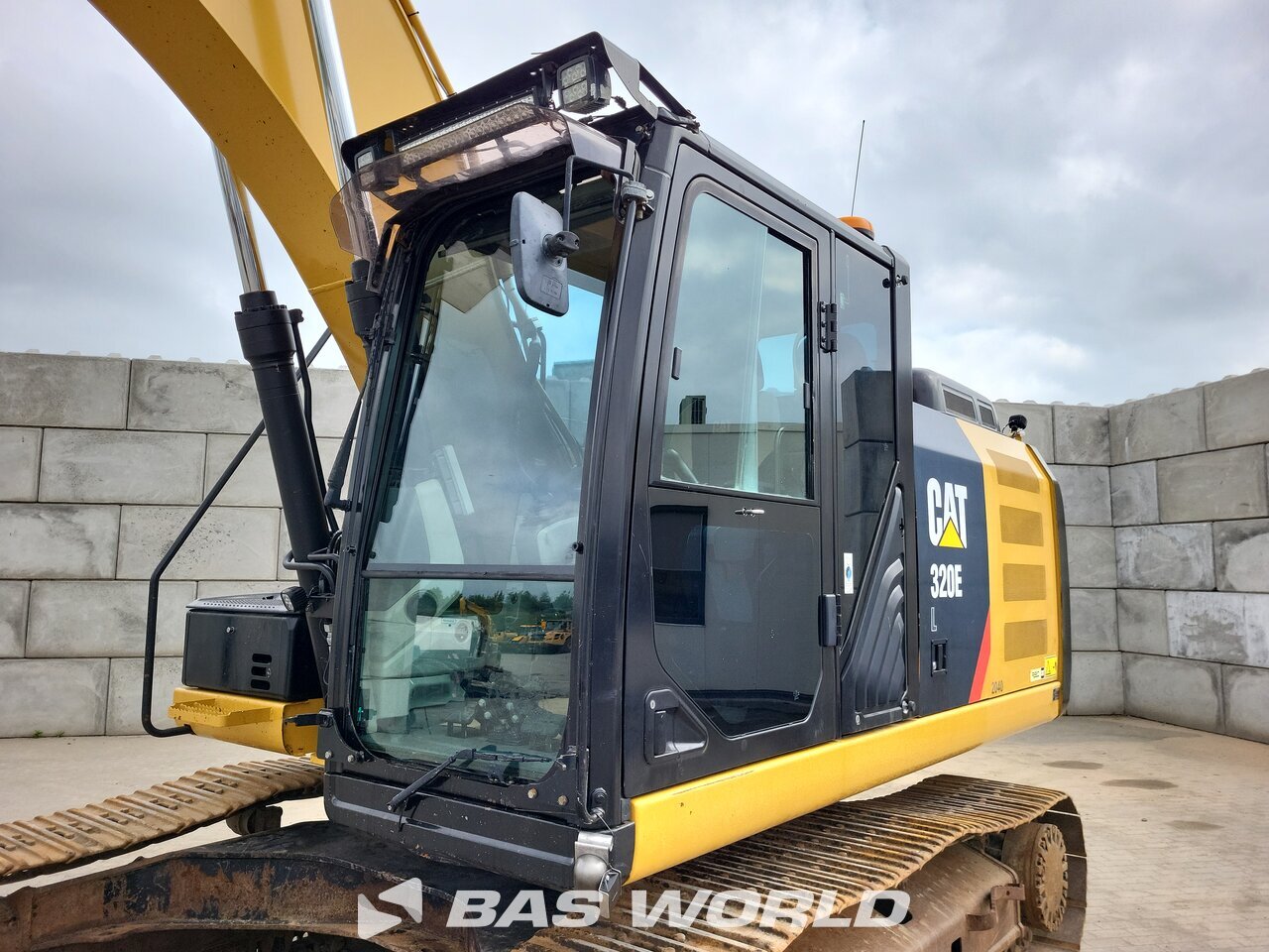Other : Caterpillar 320 E L Pelle sur chenilles