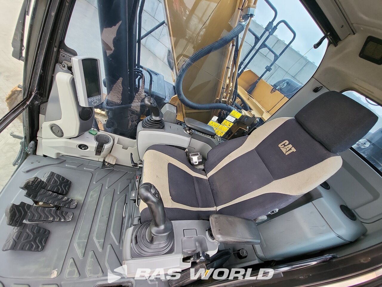 Other : Caterpillar 320 E L Pelle sur chenilles