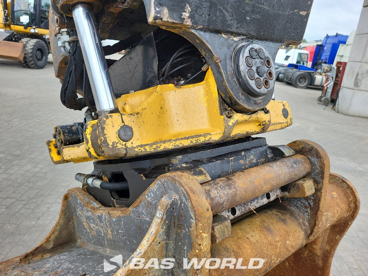Other : Caterpillar 320 E L Pelle sur chenilles
