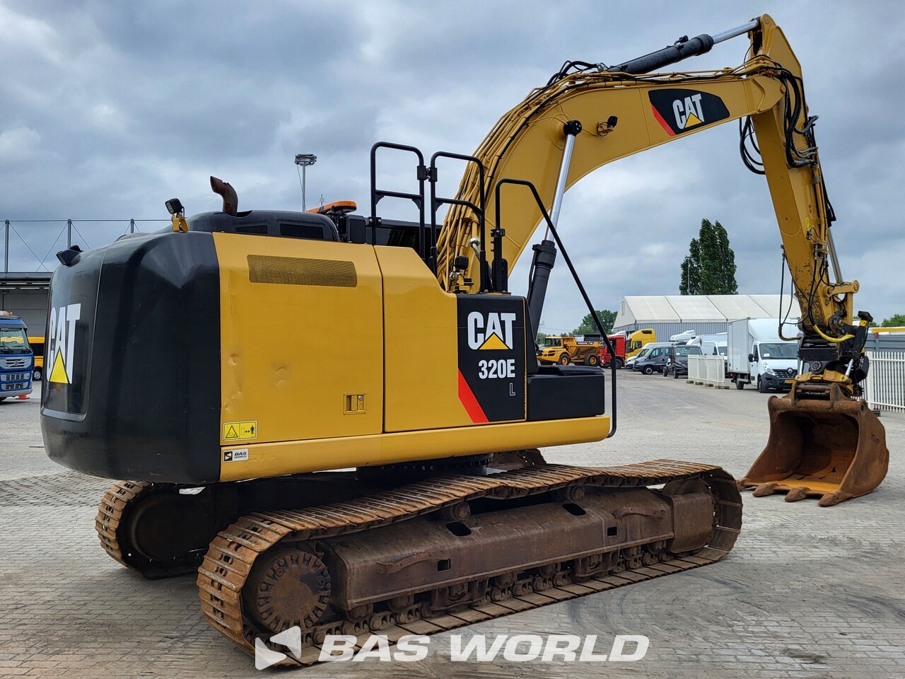 Other : Caterpillar 320 E L Pelle sur chenilles