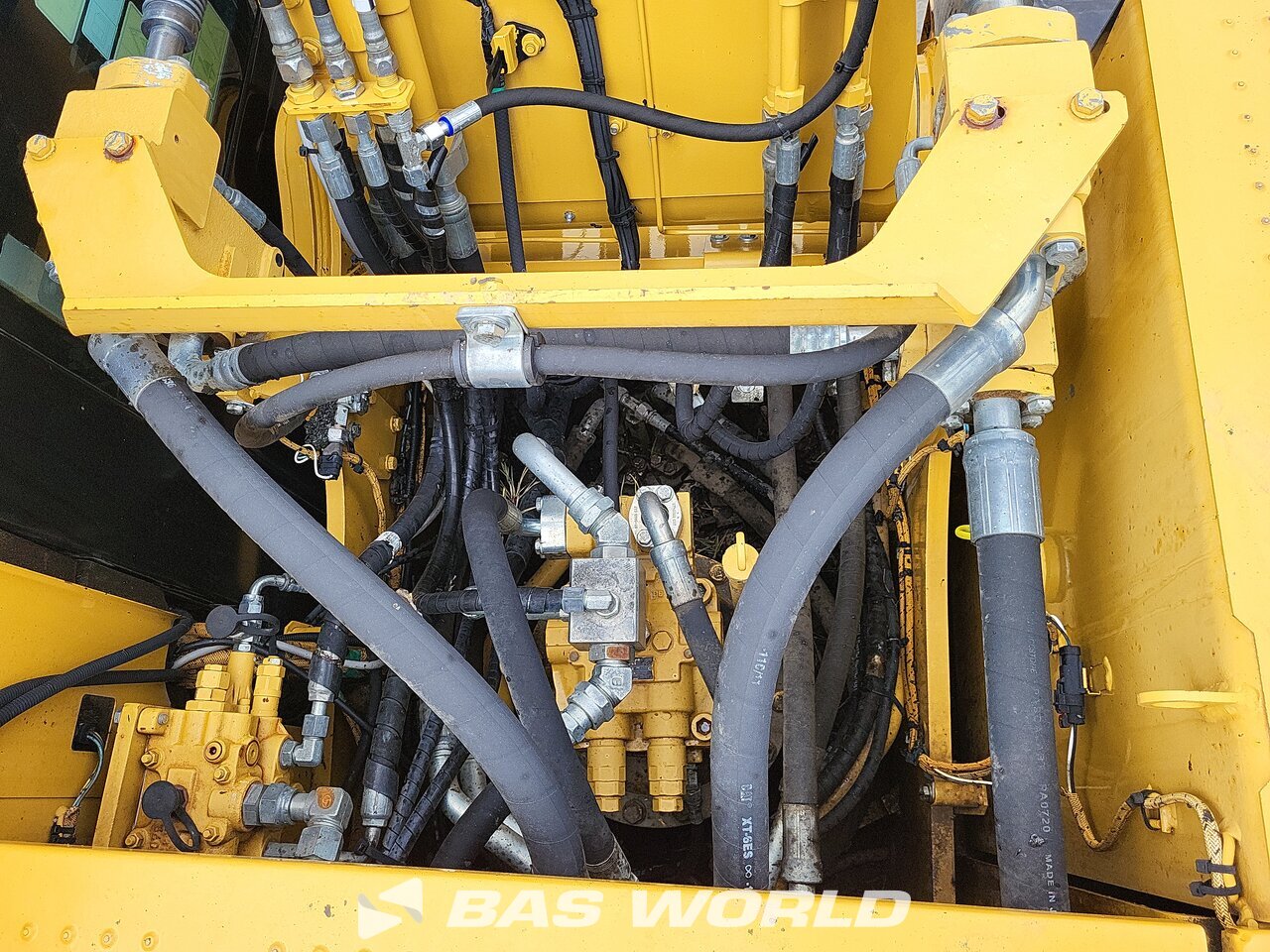 Other : Caterpillar 320 E L Pelle sur chenilles