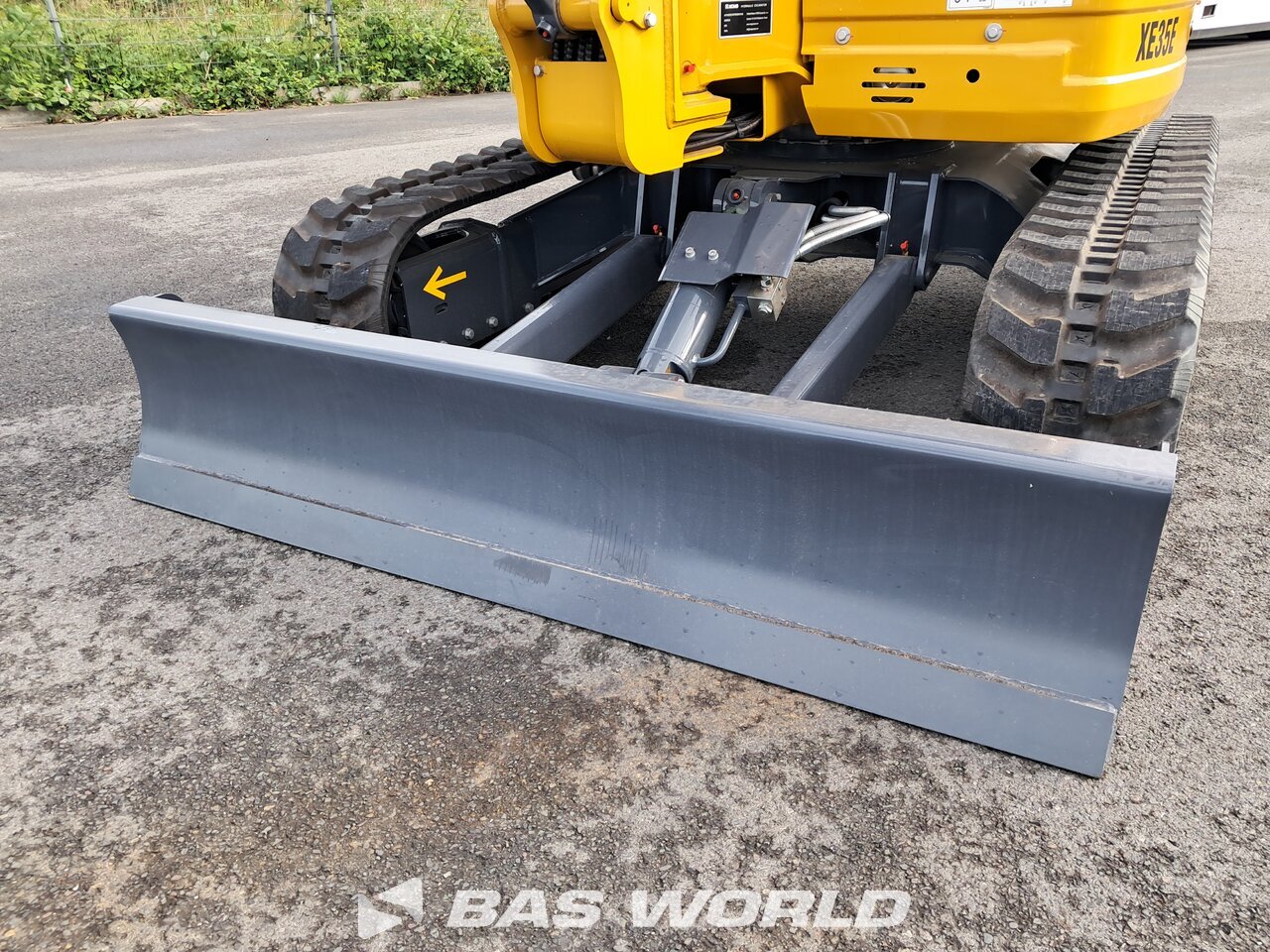 Blade : XCMG XE35 E Mini pelle <10t