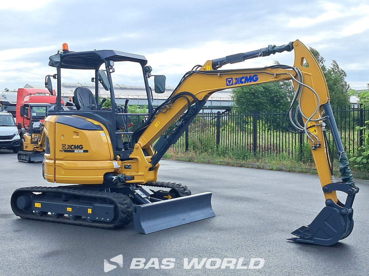 Front right : XCMG XE35 E Mini pelle <10t