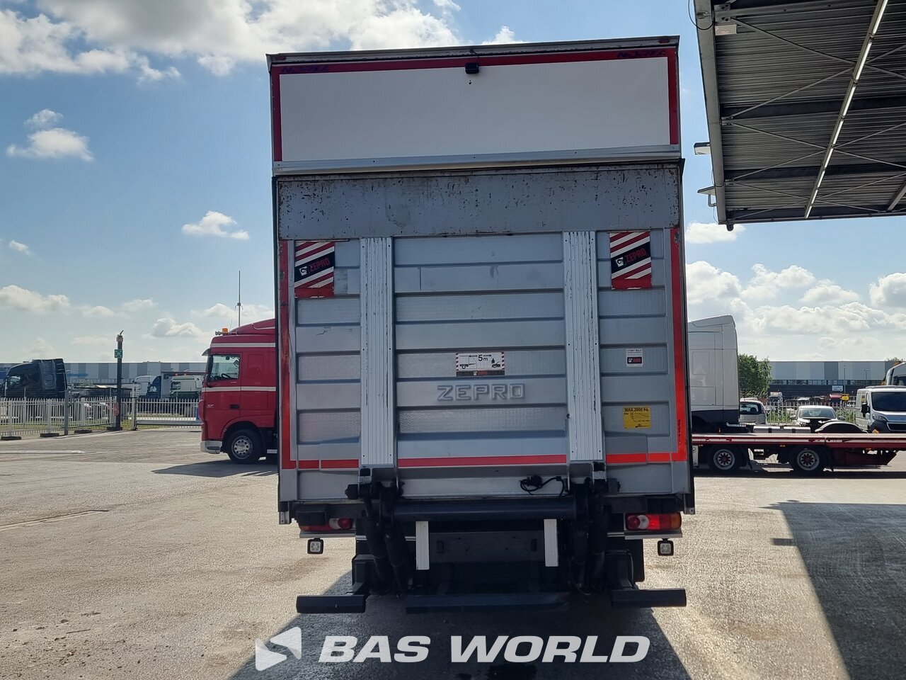 Other : Renault D 250 4X2 NORKA Carrosseries fourgons