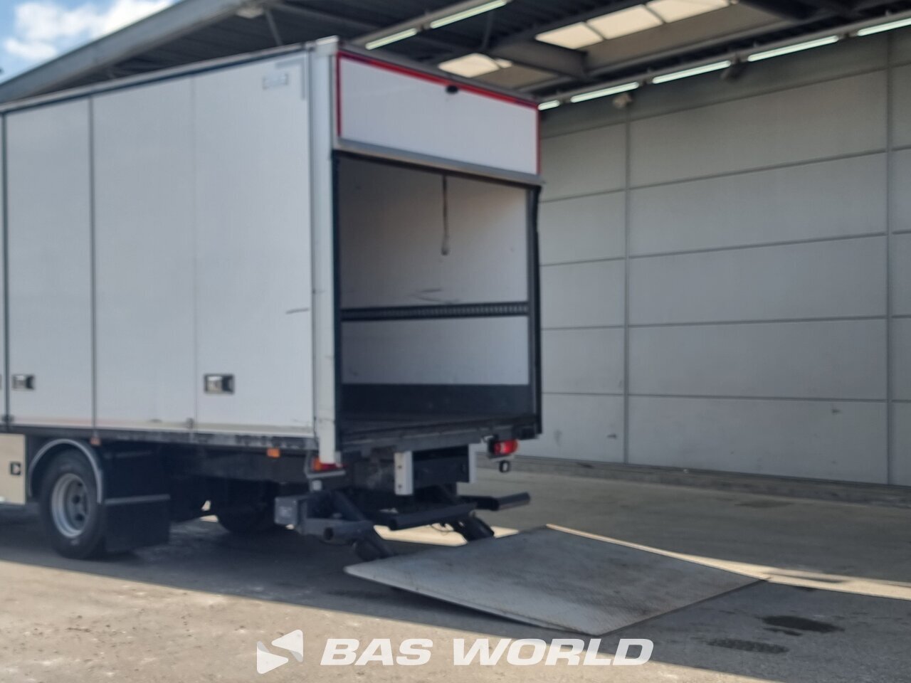 Other : Renault D 250 4X2 NORKA Carrosseries fourgons
