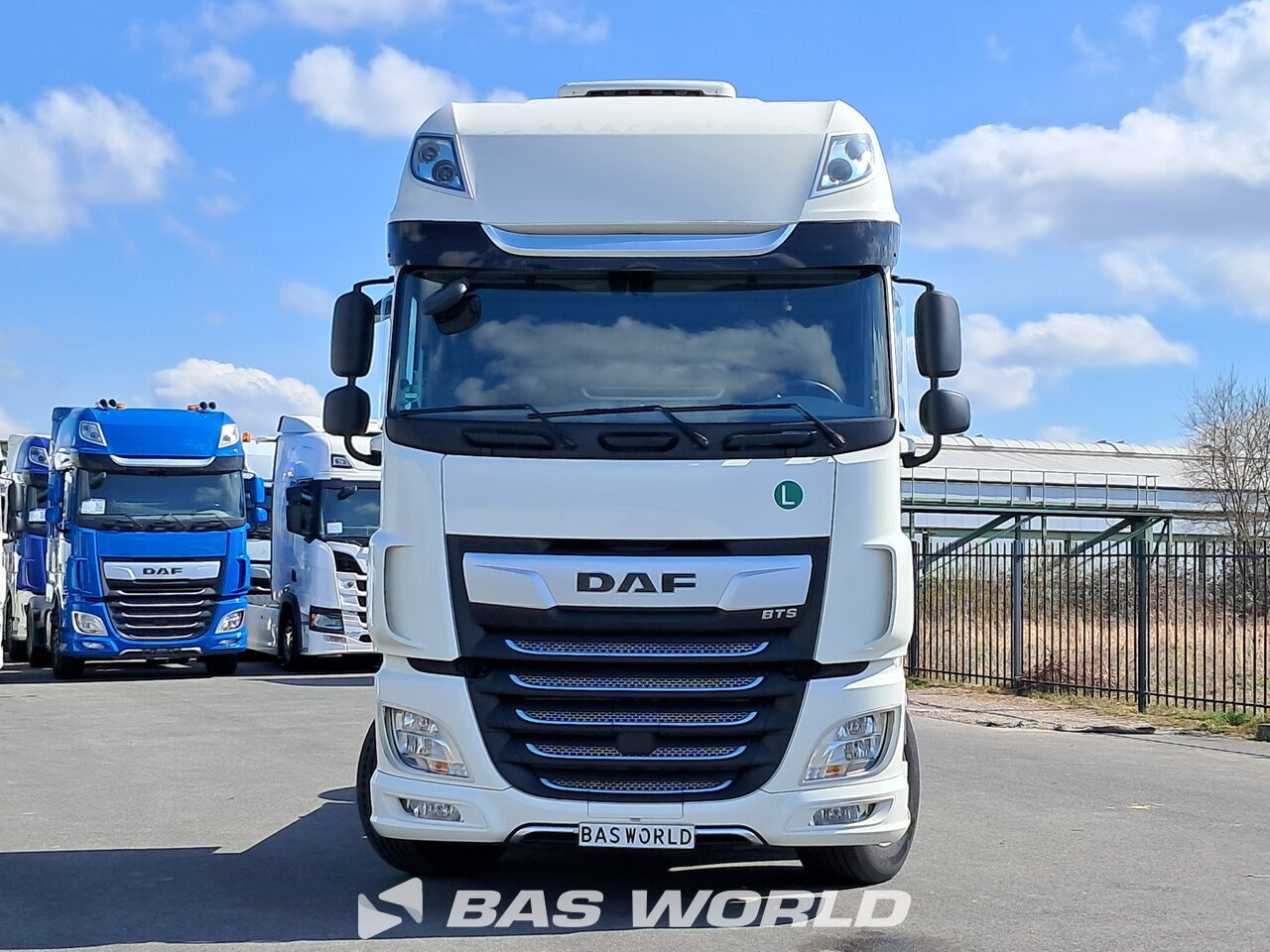 Front : DAF XF 480 4X2 Tracteur routier