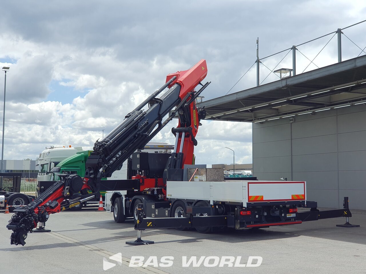 Other : MAN TGS 35.520 8X4 Palfinger Camion plateaux