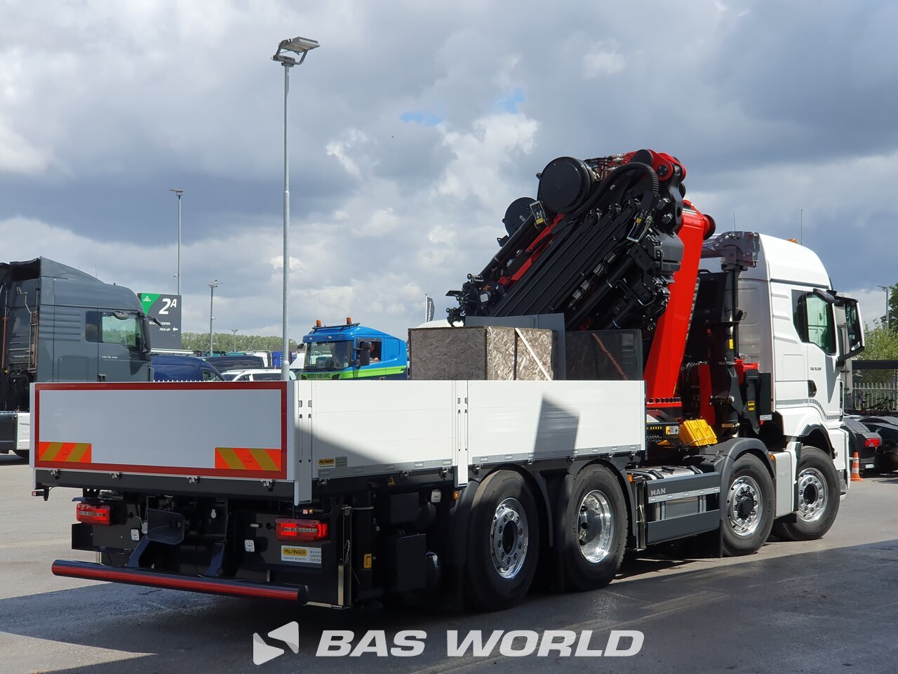Other : MAN TGS 35.520 8X4 Palfinger Camion plateaux