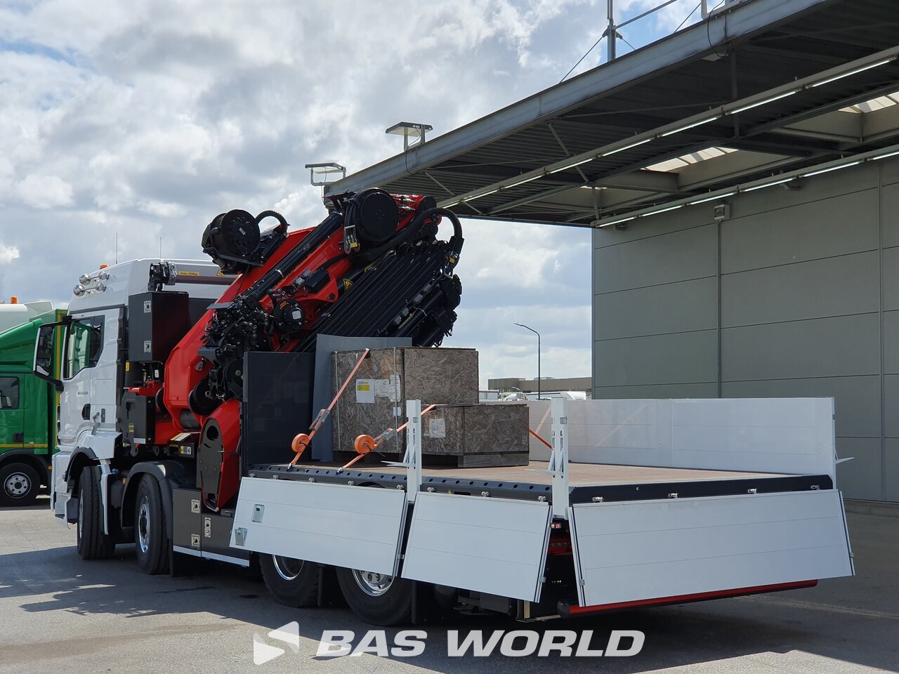 Other : MAN TGS 35.520 8X4 Palfinger Camion plateaux