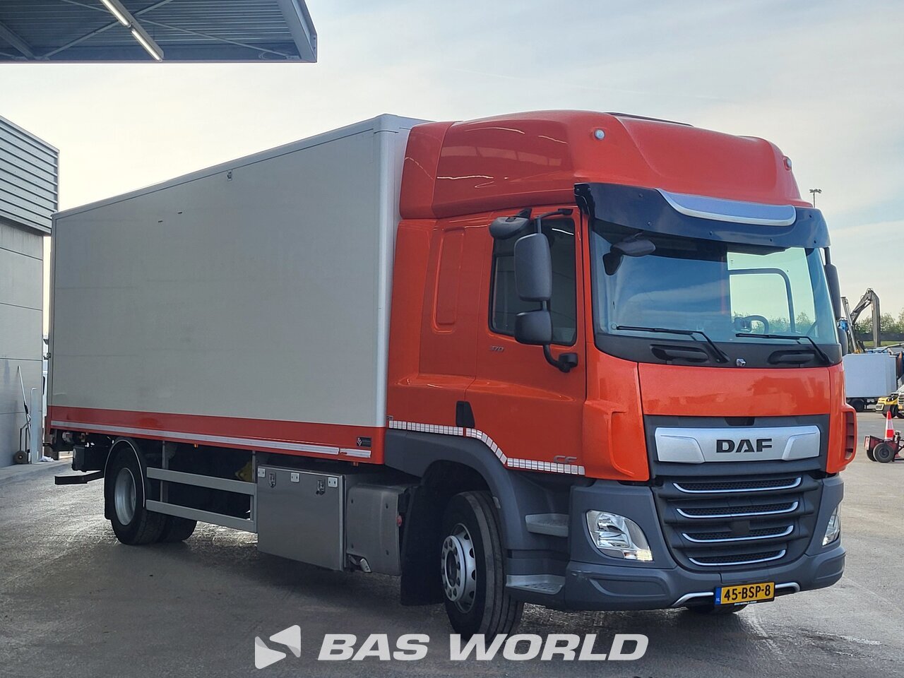 Other : DAF CF 370 4X2 Carrosseries fourgons