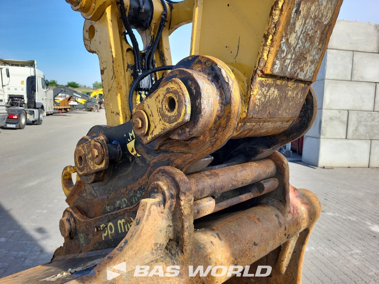 Other : Caterpillar 325 F L Pelle sur chenilles