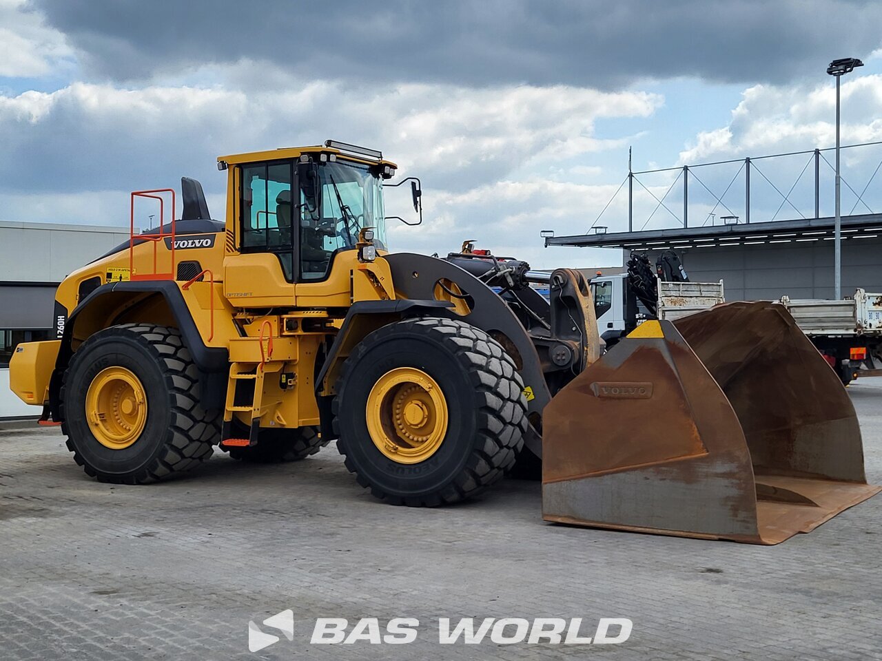 Other : Volvo L260 H Chargeuse sur pneus