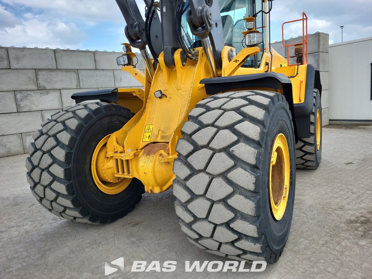 Other : Volvo L260 H Chargeuse sur pneus