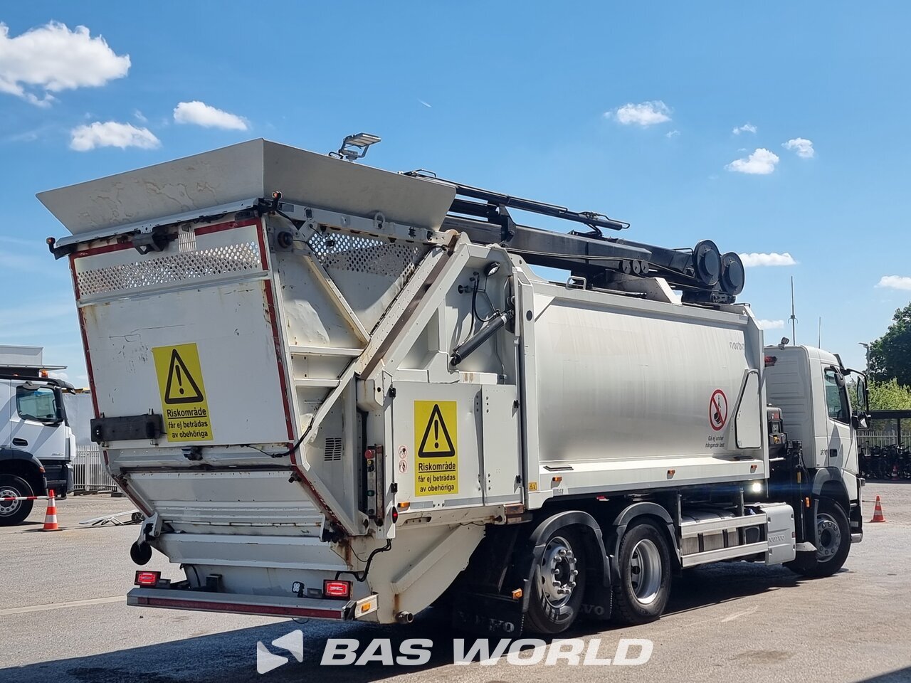 Other : Volvo FM 370 6X2 GeesinkNorba Camion d'ordures