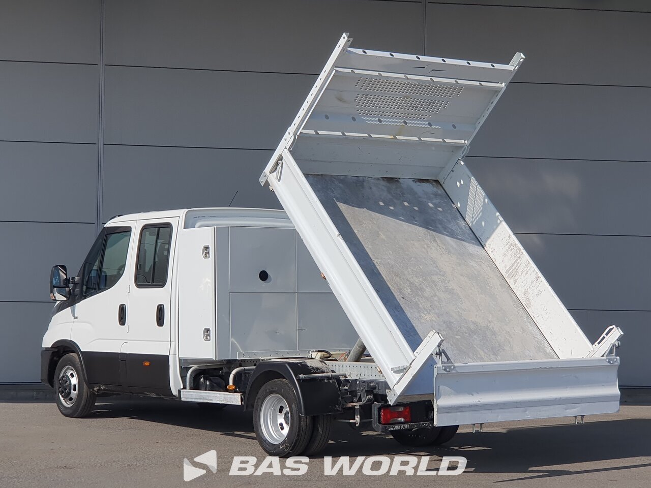 Superstructure interior : Iveco Daily 35C14 Benne