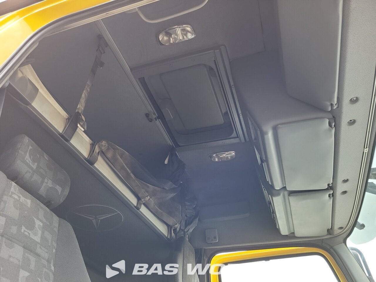 Other : Mercedes Axor 2543 6X2 Meiller Type: RK 20.70 camion à bras