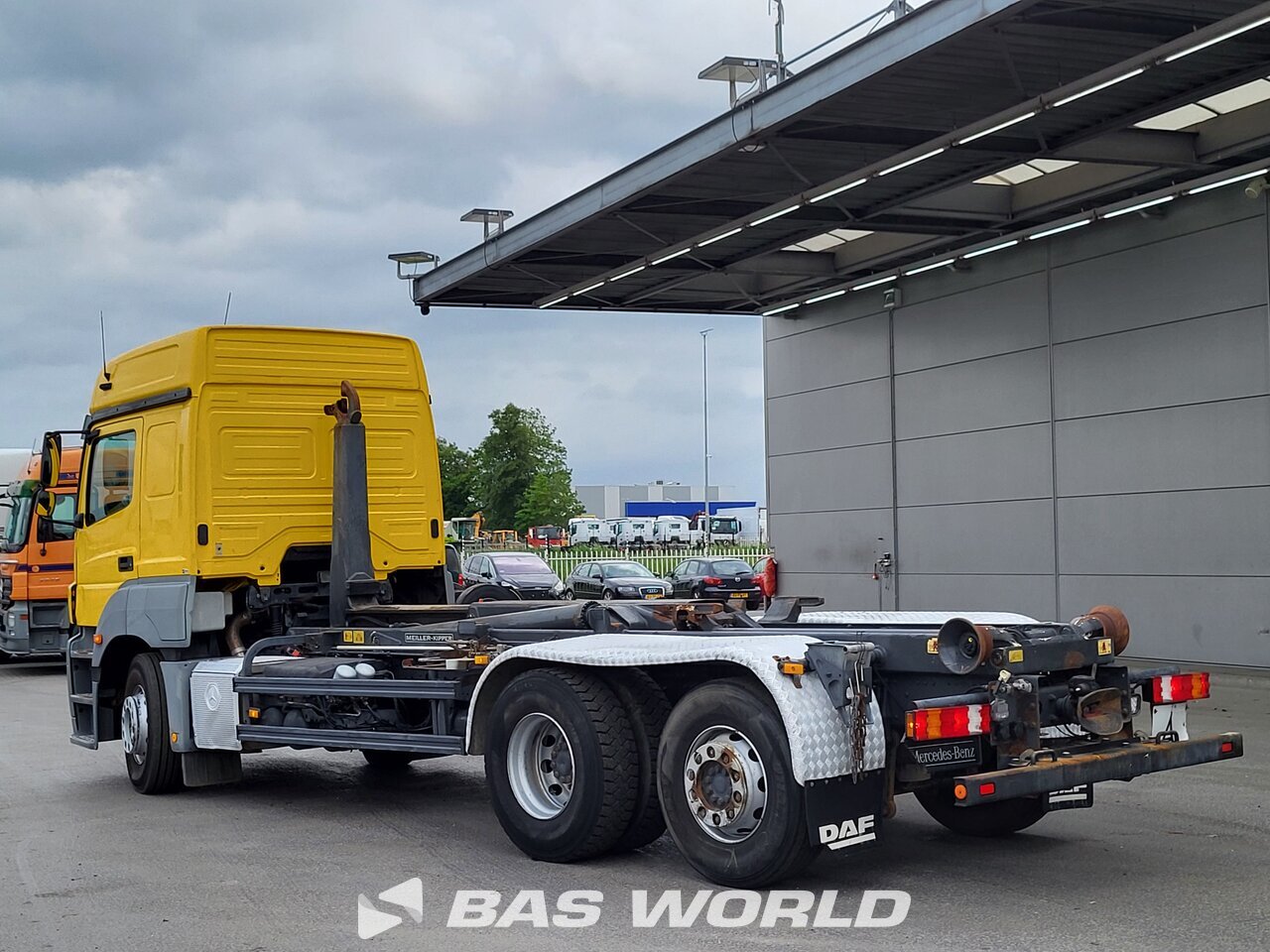 Other : Mercedes Axor 2543 6X2 Meiller Type: RK 20.70 camion à bras