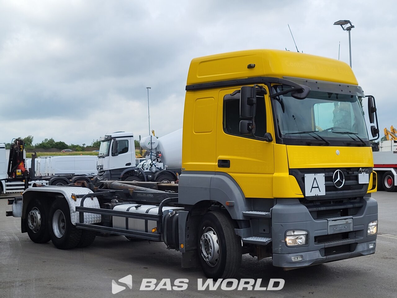 Other : Mercedes Axor 2543 6X2 Meiller Type: RK 20.70 camion à bras