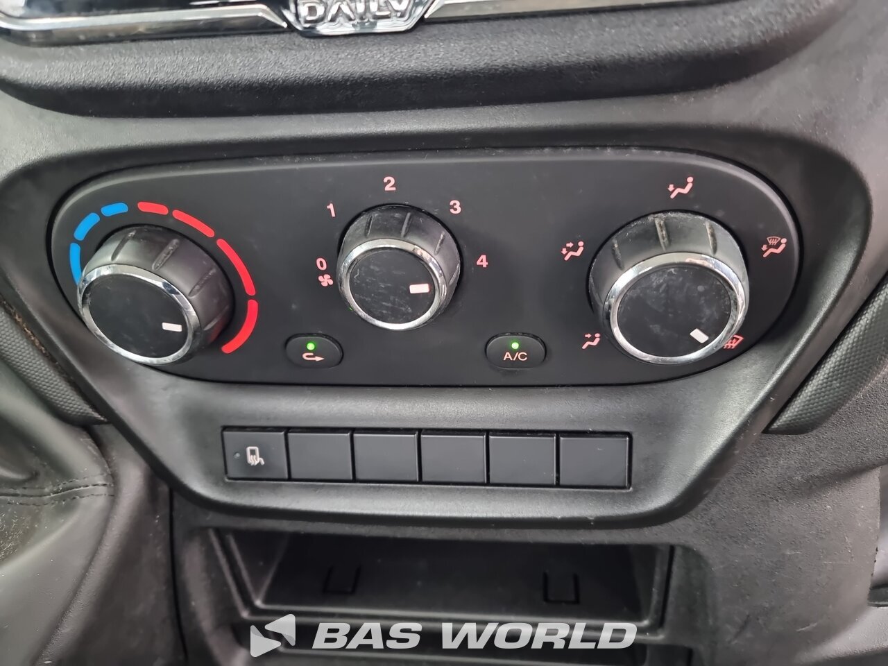 Other : Iveco Daily 35C18 Ouvert