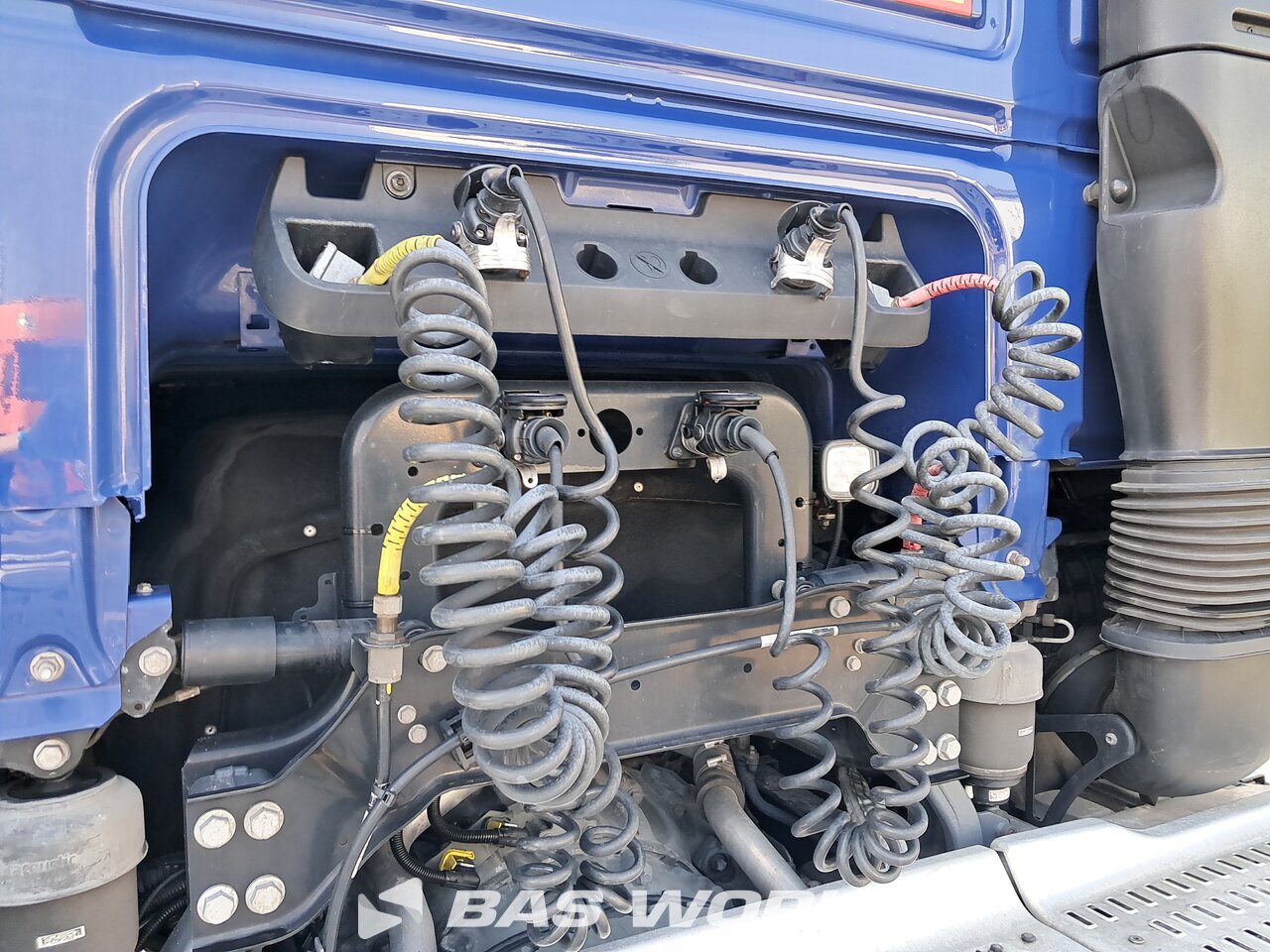 Trailer connections : DAF XF 480 4X2 Tracteur routier