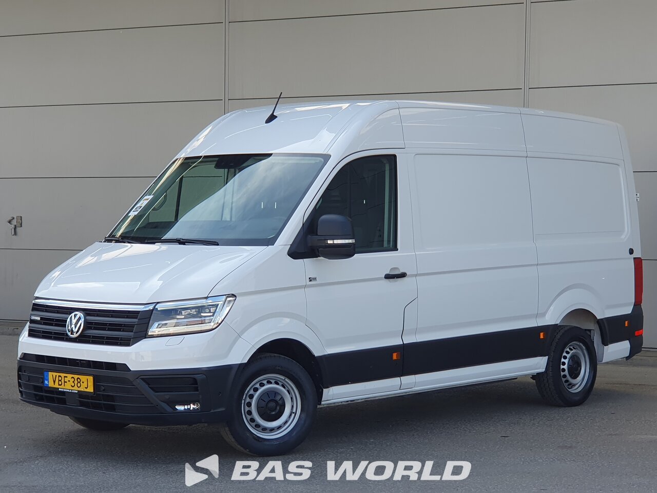 Front left : Volkswagen E-Crafter 136pk Fourgons utilitaires