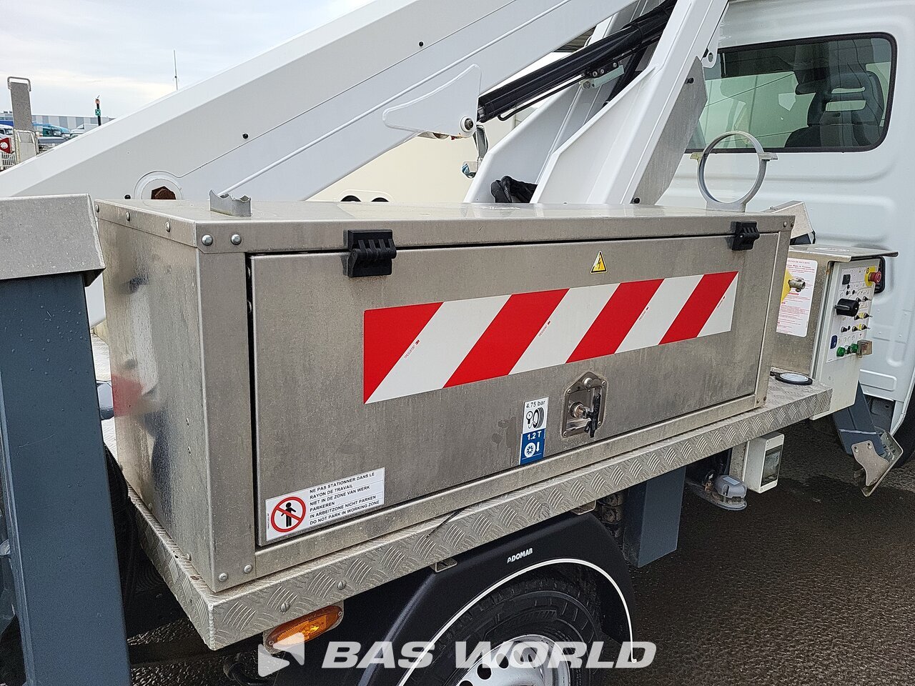 Other : Iveco Daily 35S14 Plateforme de travail hydraulique