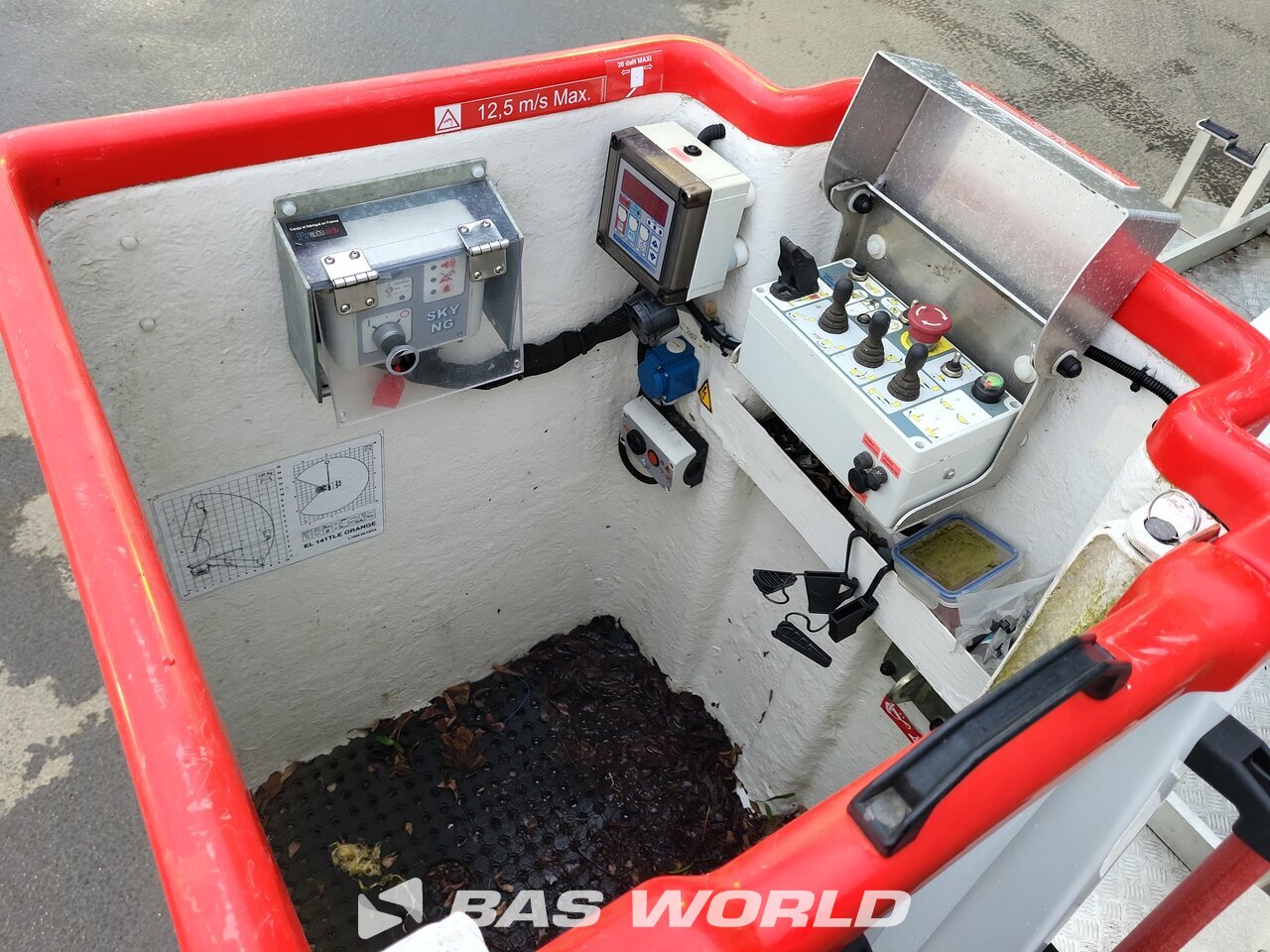 Other : Iveco Daily 35S14 Plateforme de travail hydraulique