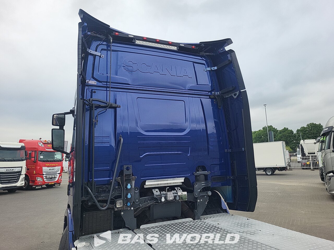 Back of cabin : Scania R650 6X2 Tracteur routier