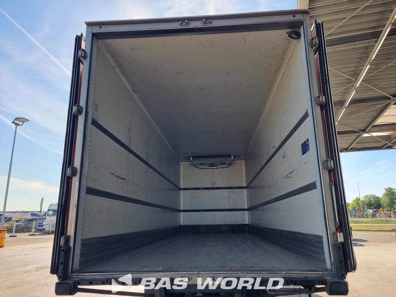 Other : DAF LF 260 4X2 Puppe Camion frigorifique