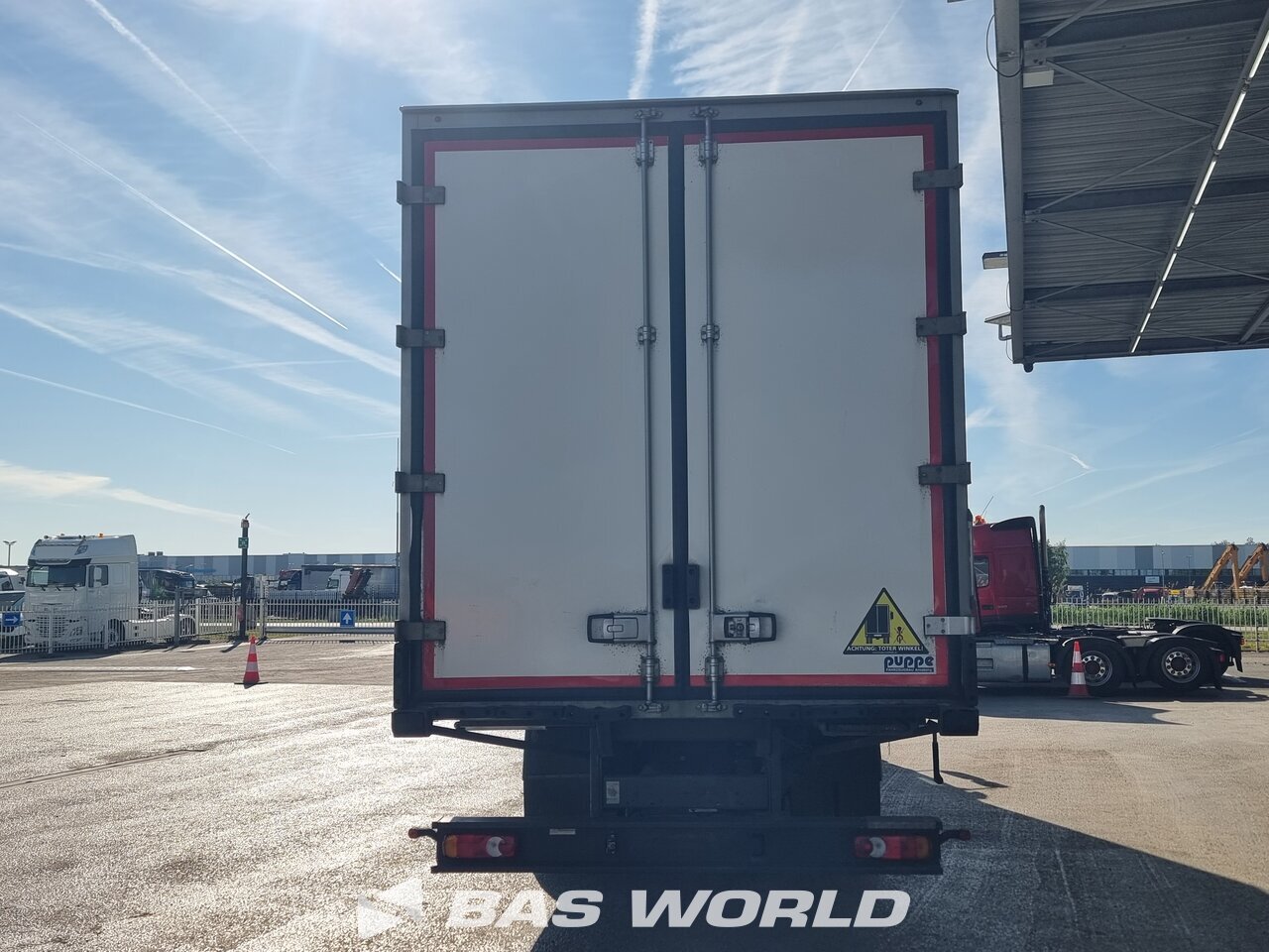 Other : DAF LF 260 4X2 Puppe Camion frigorifique
