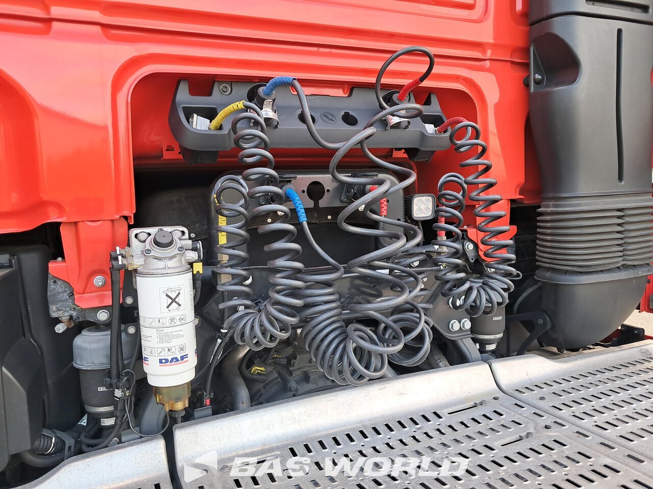 Trailer connections : DAF XF 530 4X2 Tracteur routier
