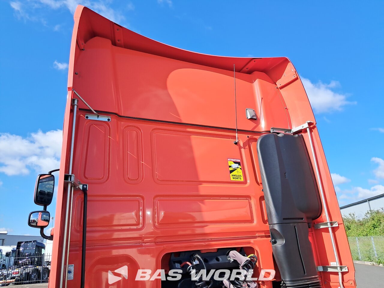 Back of cabin : DAF XF 530 4X2 Tracteur routier