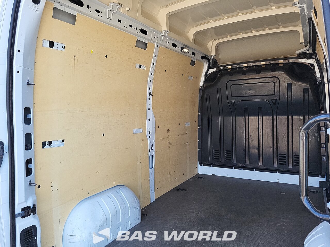 Other : Renault Master 135PK Fourgons utilitaires