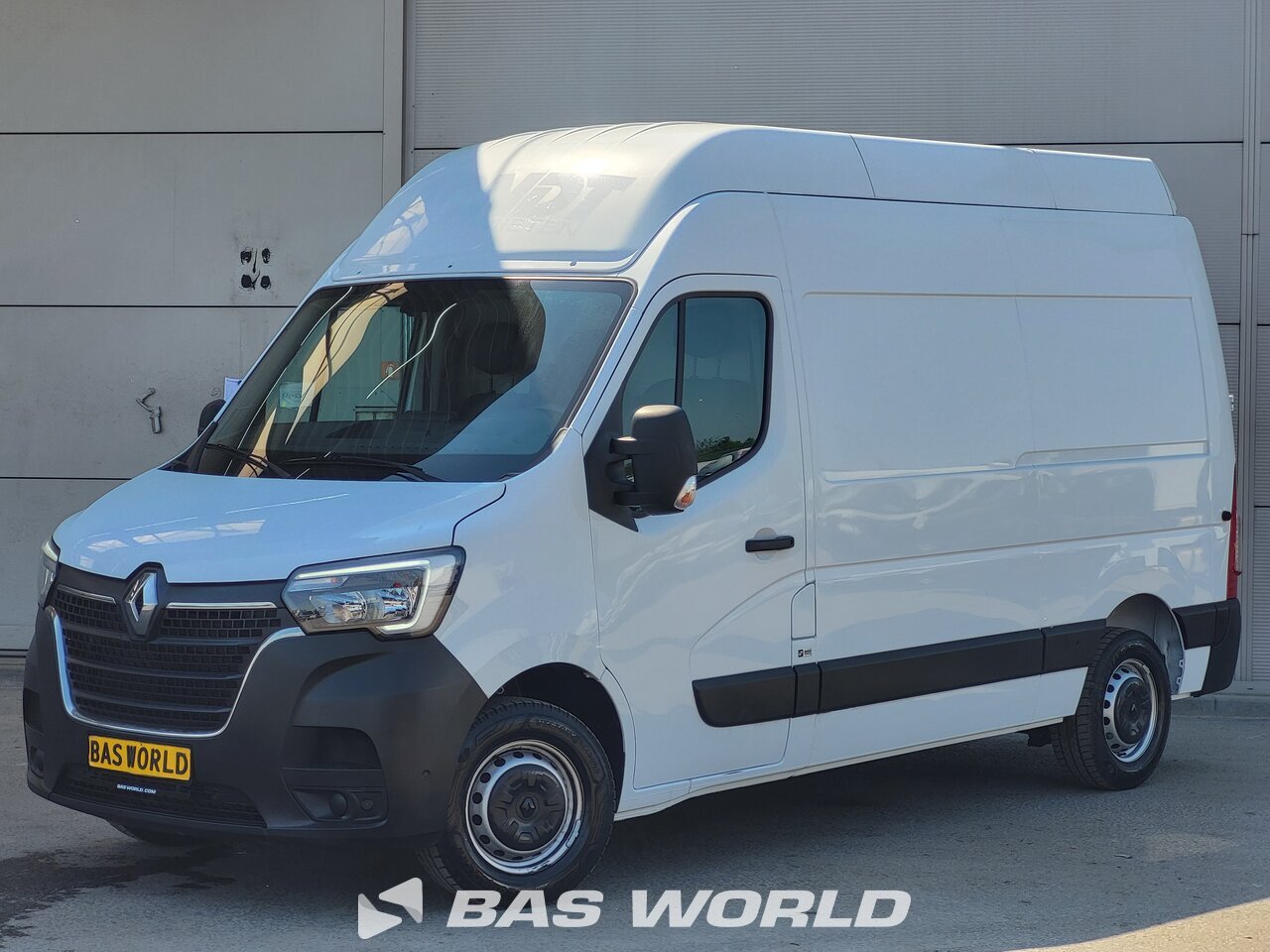 Front left : Renault Master 135PK Fourgons utilitaires