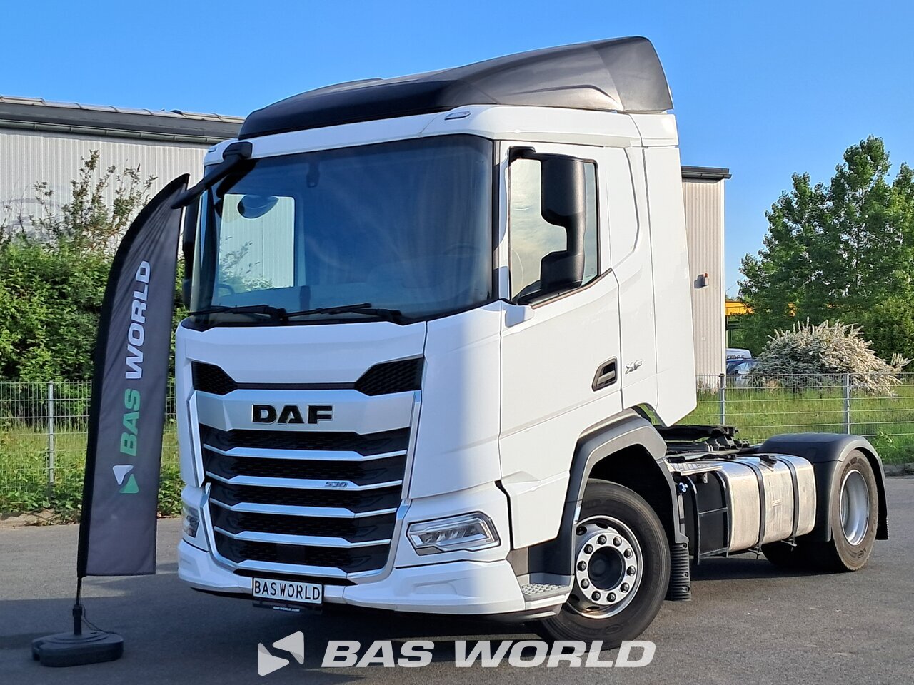 Front left : DAF XF 530 4X2 Tracteur routier