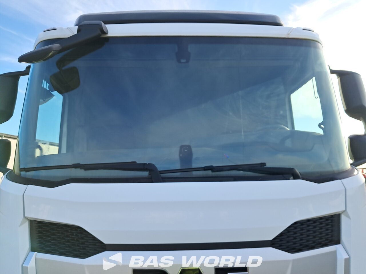 Windshield : DAF XF 530 4X2 Tracteur routier