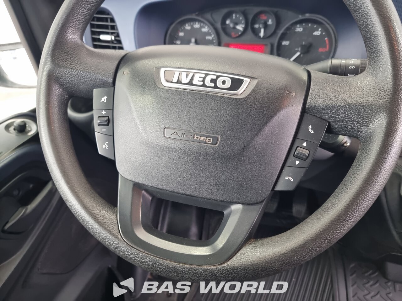 Other : Iveco Daily 35C18 Fourgons utilitaires