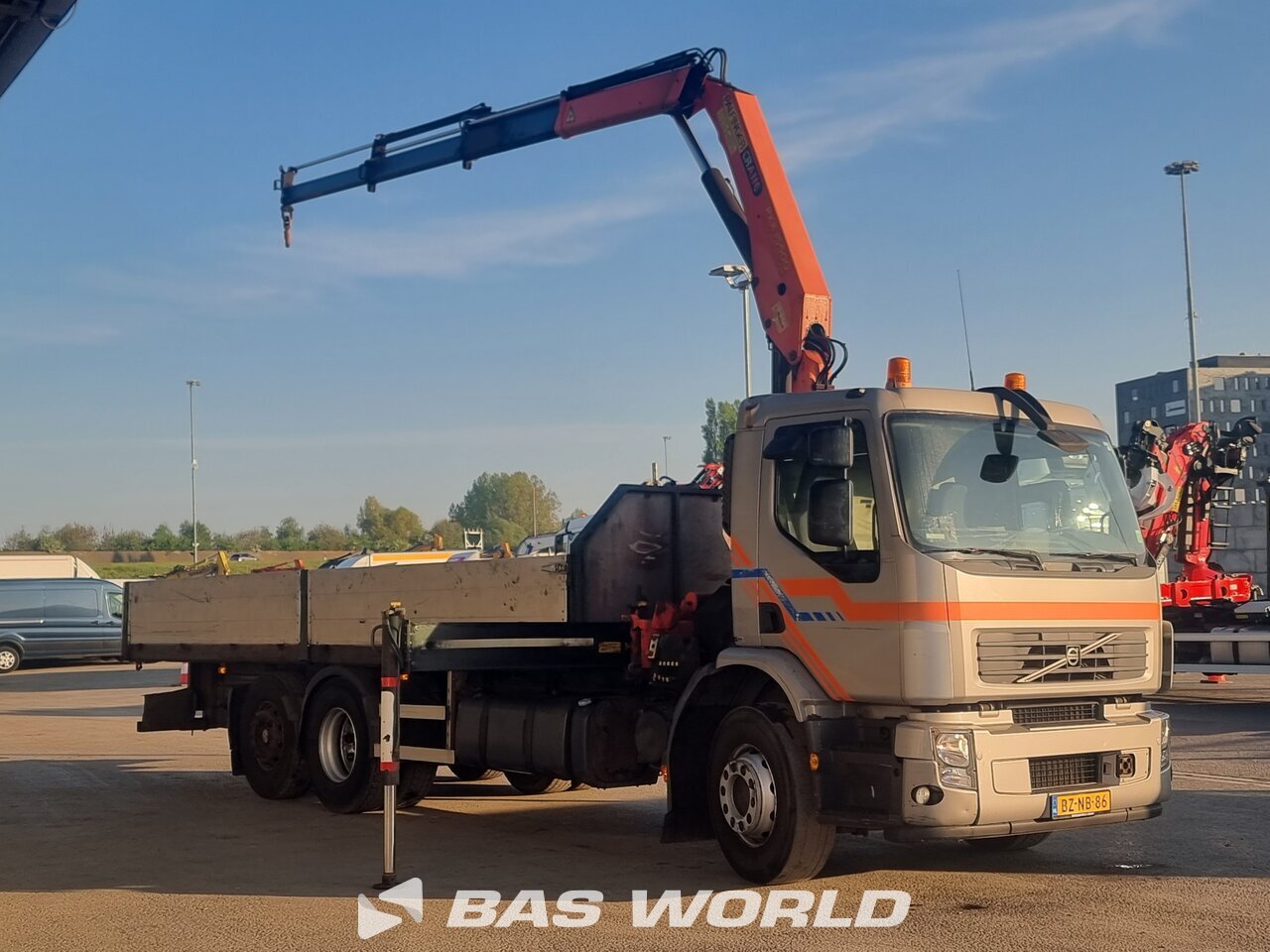 Other : Volvo FE 280 6X2 Camion plateaux