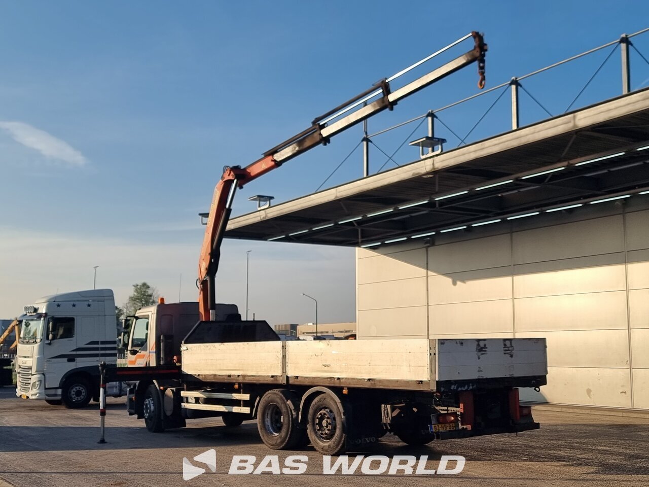 Other : Volvo FE 280 6X2 Camion plateaux