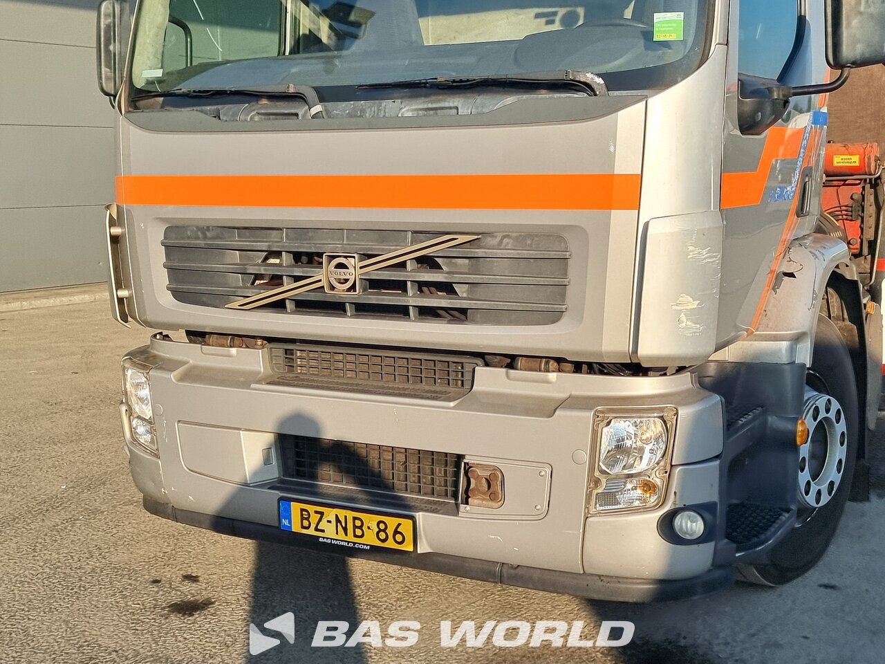 Other : Volvo FE 280 6X2 Camion plateaux