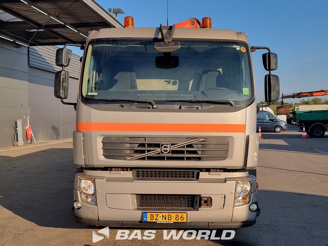 Other : Volvo FE 280 6X2 Camion plateaux