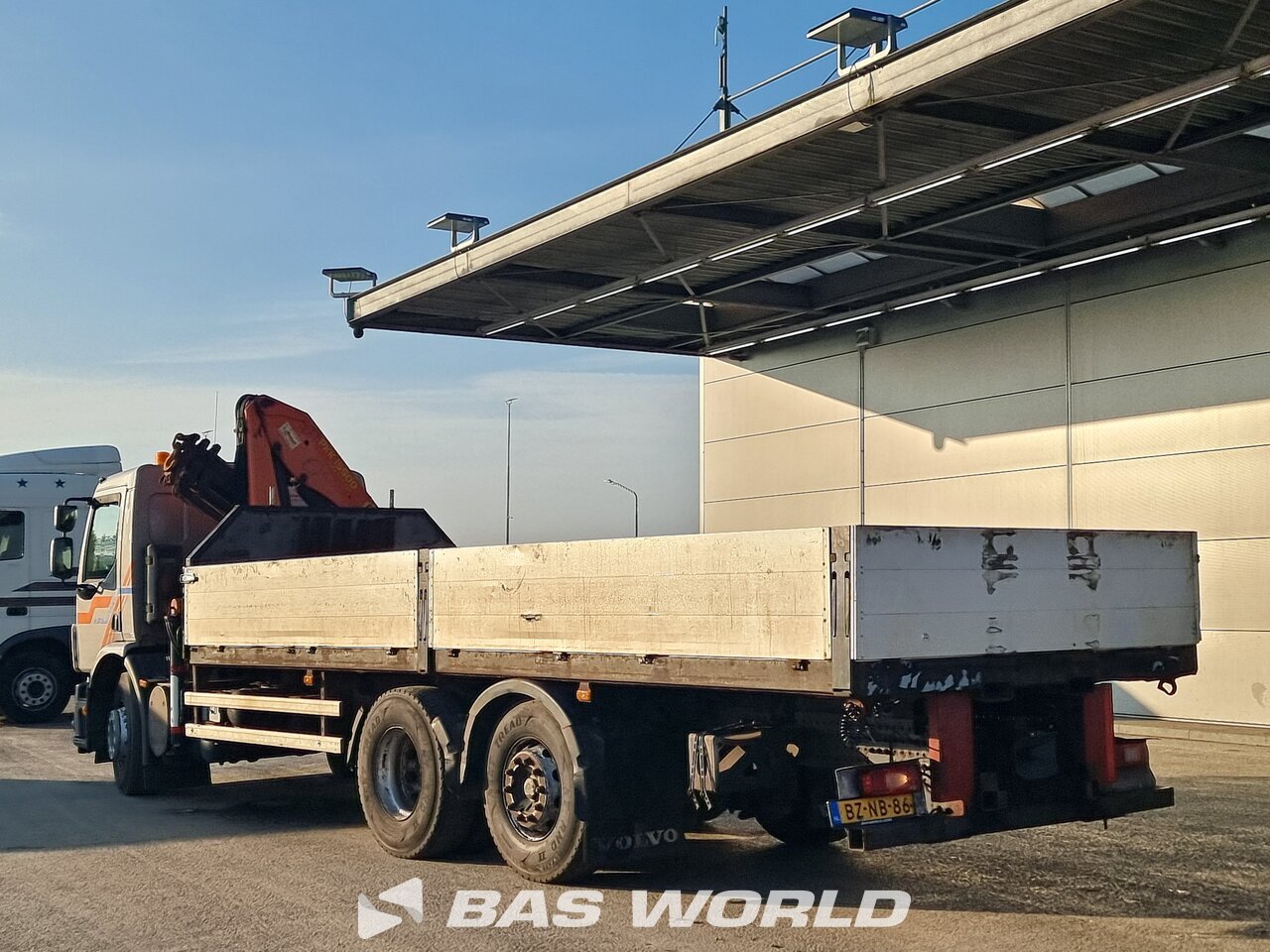 Other : Volvo FE 280 6X2 Camion plateaux