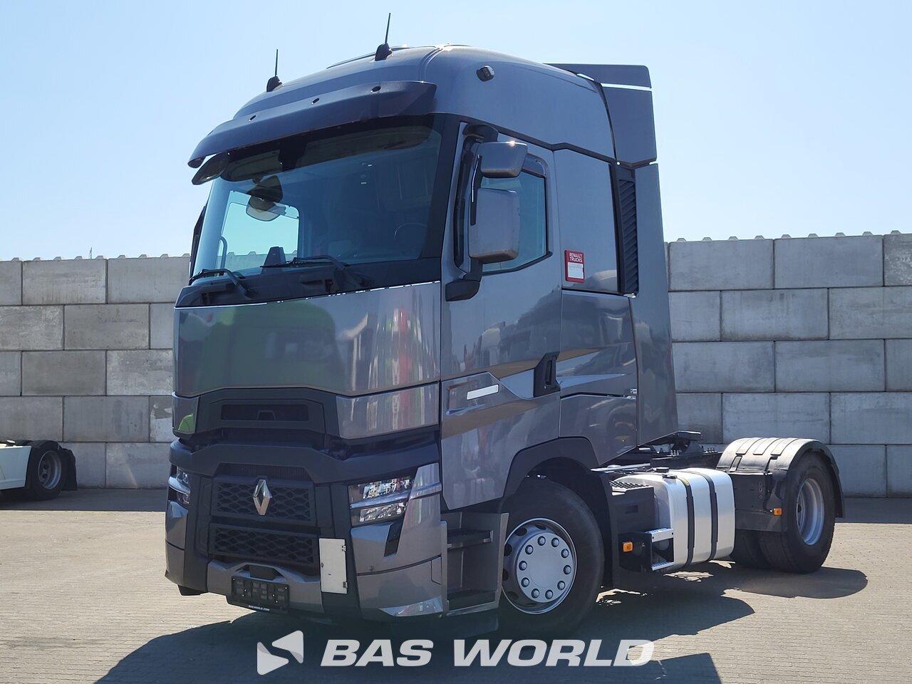 Front left : Renault T 480 4X2 Tracteur routier