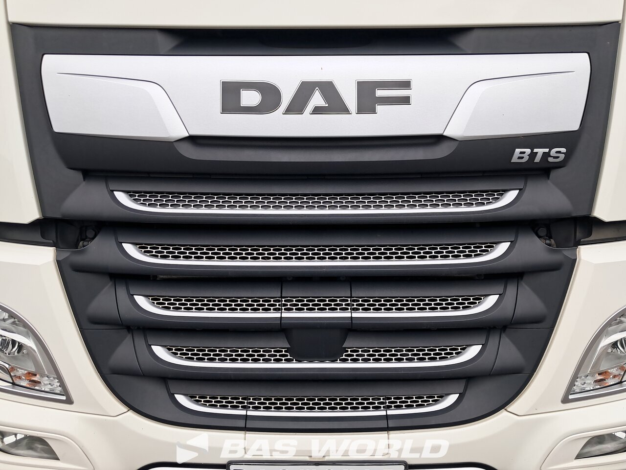Grille : DAF XF 480 4X2 Tracteur routier